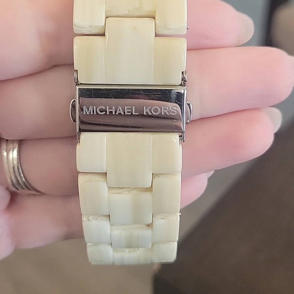 MICHAEL KORS  | Madison Acrylic Ladies Watch - Picture 3 of 7